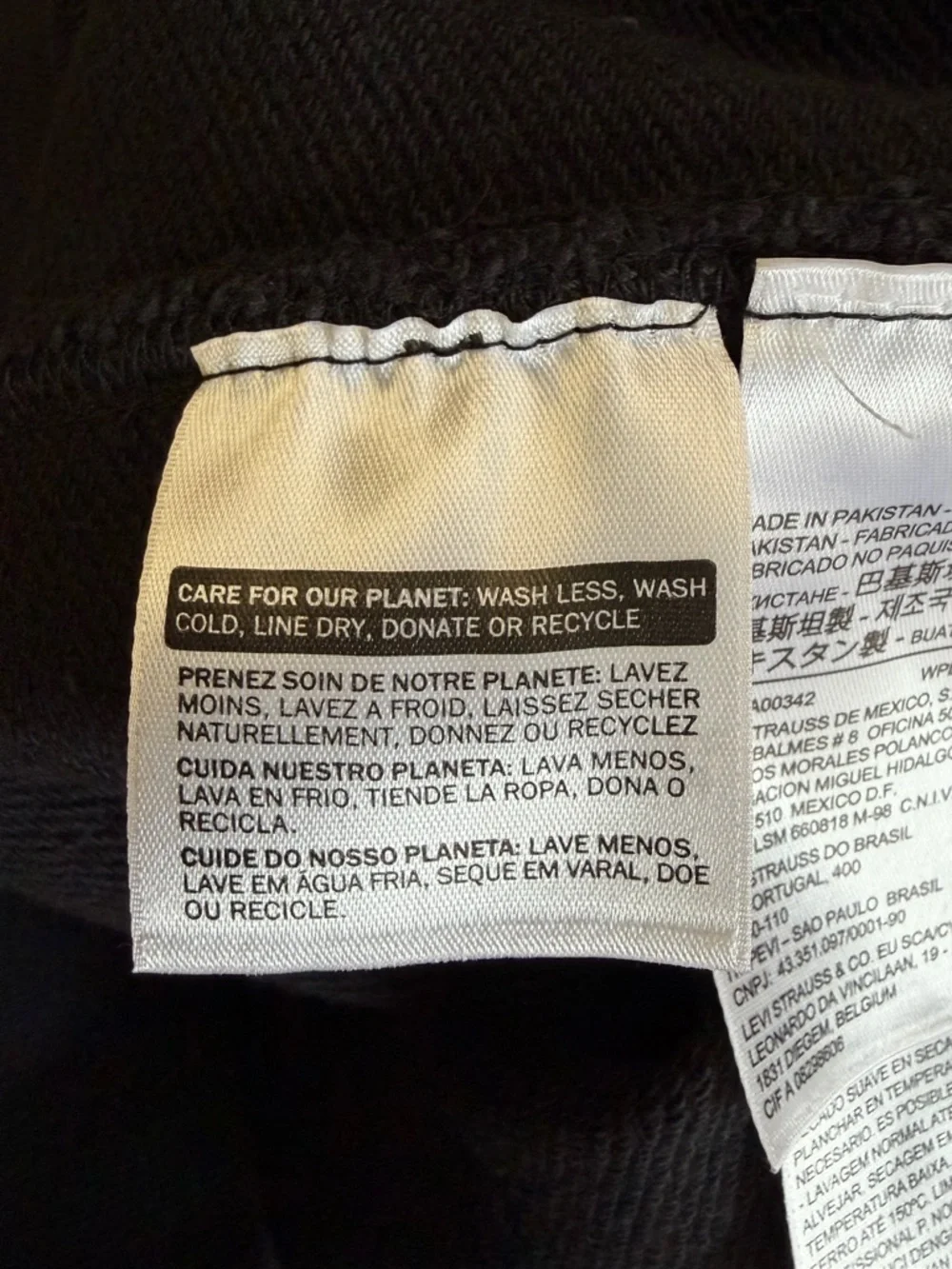 Levi's Men's Black Crewneck with White Script Logo
